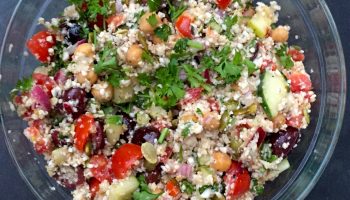 Great low-glycemic Cauliflower Couscous with protein-rich Chickpeas
