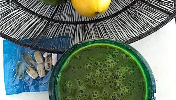 Green protein superfood detox smoothie