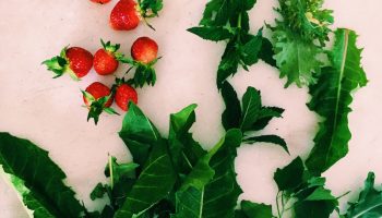 SuperGreen smoothie with adaptogens, spirulina, berries, hemp seeds