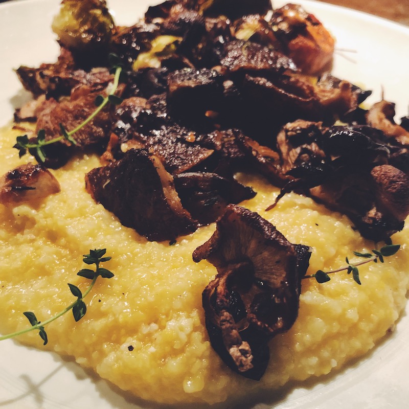 Roasted Mushrooms with Thyme and Creamy Grits (or Polenta)